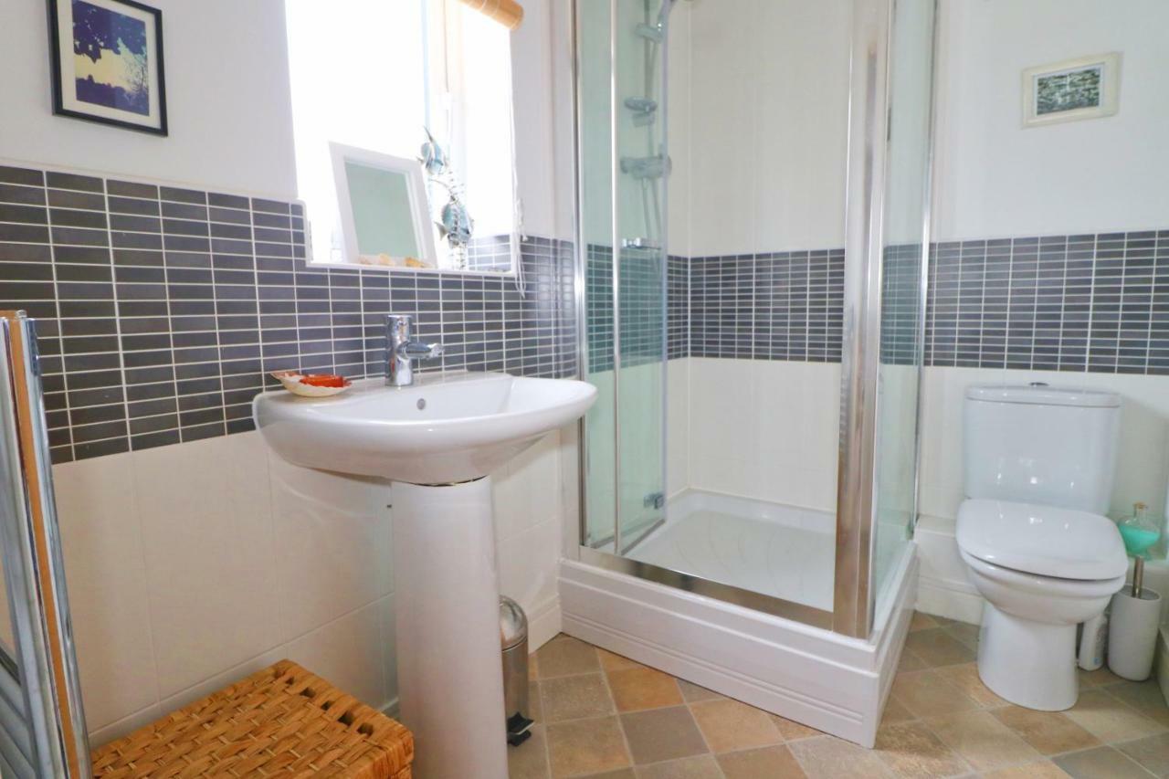 Modern Holiday Home Central St Merryn Bagian luar foto